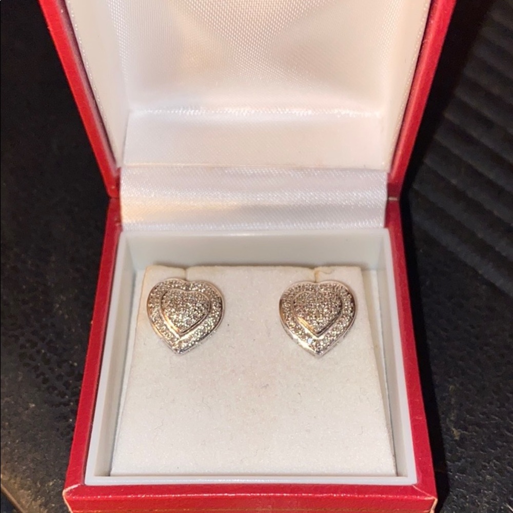 White Gold diamond earrings